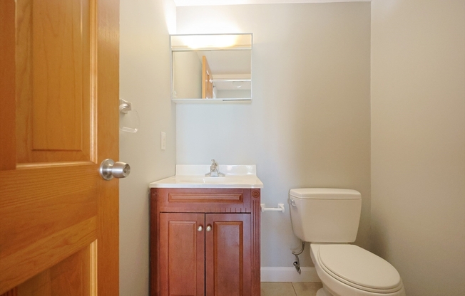 2 beds, 2 baths, 1,000 sqft, $3,950, Unit 401