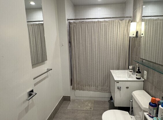 1 bed, 1 bath, $5,999, Unit 721