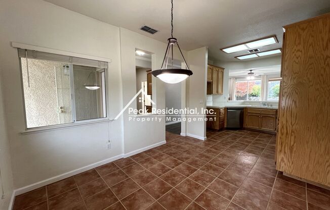 Beautiful Folsom 3bd/2ba Home with RV Access!