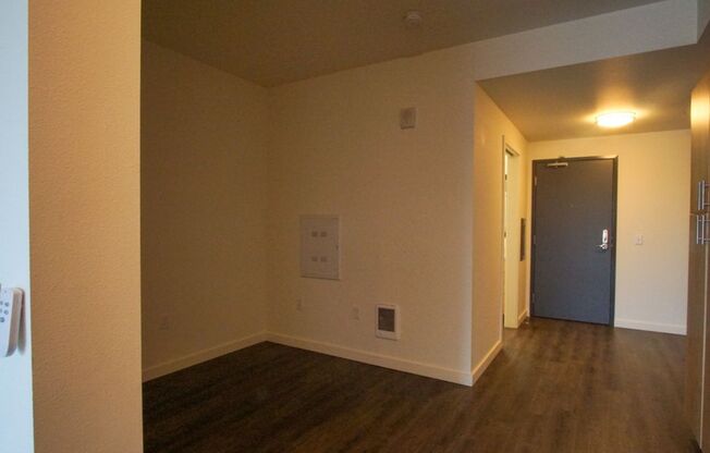 1 bed, 1 bath, $1,275, Unit 308