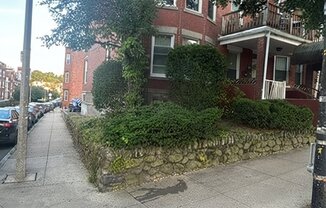 1516 COMMONWEALTH AVE