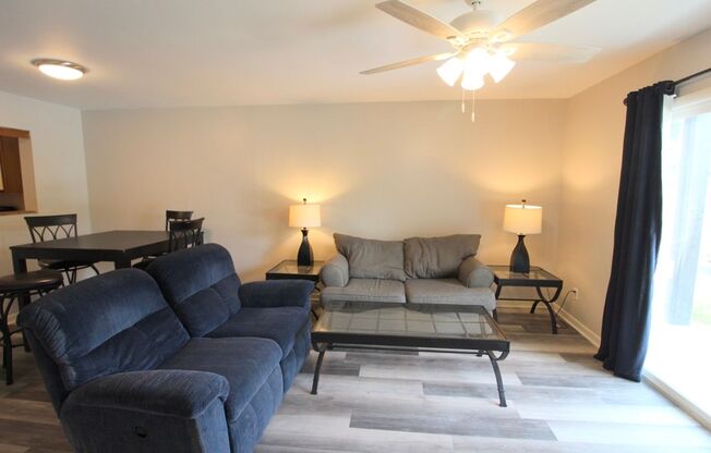 2 beds, 2 baths, $750