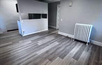 Studio, 1 bath, 310 sqft, $815, Unit 1513 E 2nd St #3