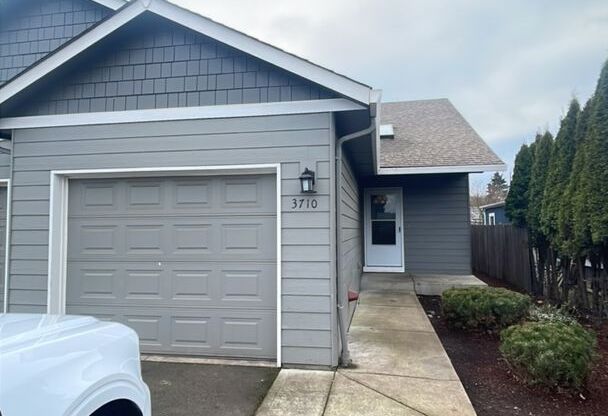 3710-3712 Osborn Ave NE Salem, OR 97301