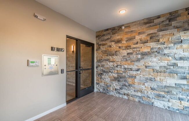 3 beds, 2 baths, 1,301 sqft, $1,755, Unit 112