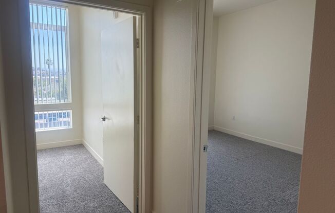 2 beds, 2 baths, 890 sqft, $2,650, Unit 456