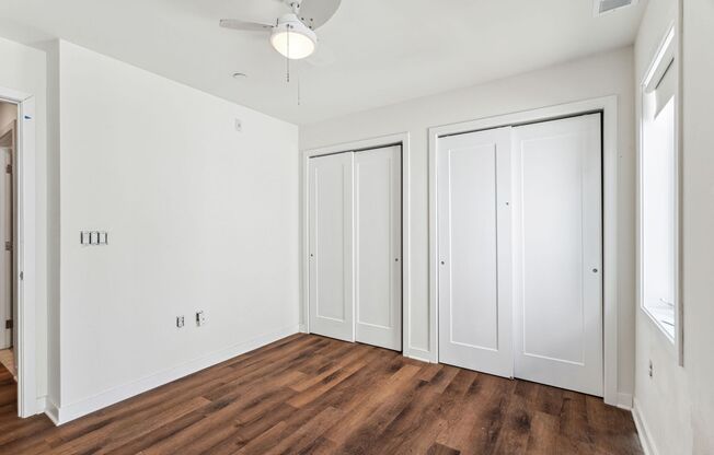 2 beds, 2 baths, 915 sqft, $2,300, Unit 416