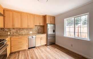 2 beds, 1 bath, $3,595