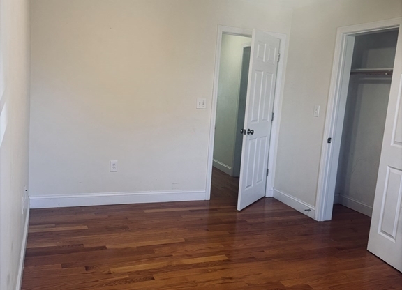 3 beds, 1 bath, 1,155 sqft, $3,750, Unit /