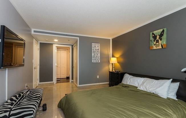 2 beds, 2 baths, 1,100 sqft, $4,000, Unit 921