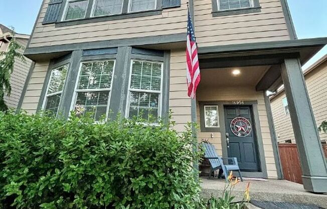 4 BD King City Home with Solar Panels & Expansive Primary Suite