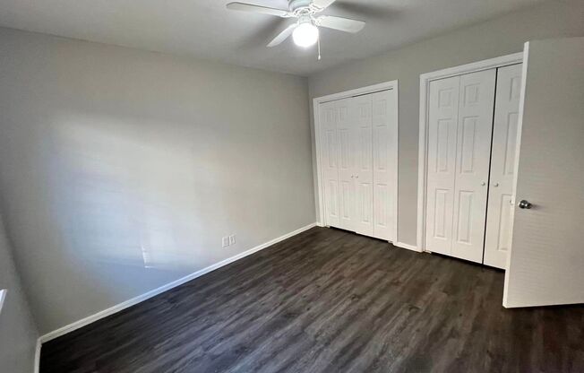 2 beds, 1 bath, 945 sqft, $895, Unit 1721-247AR