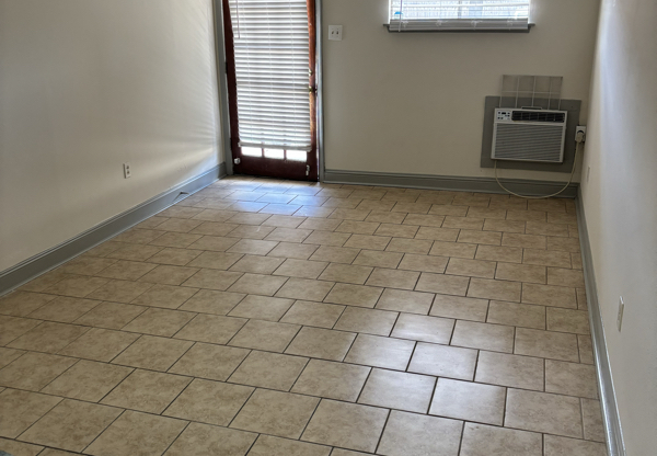 837 N 6 ST
