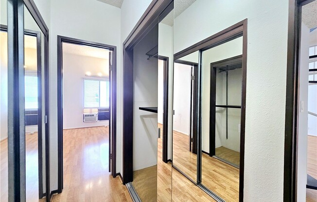 2 beds, 1 bath, 834 sqft, $3,100, Unit 529