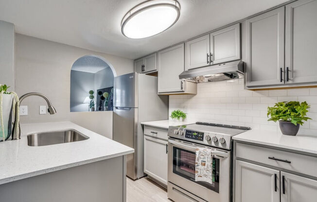 Mateo Apartment Homes