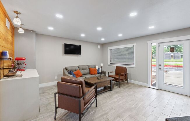 1 bed, 1 bath, 630 sqft, $583