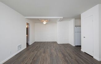 1 bed, 1 bath, 725 sqft, $1,975, Unit 78
