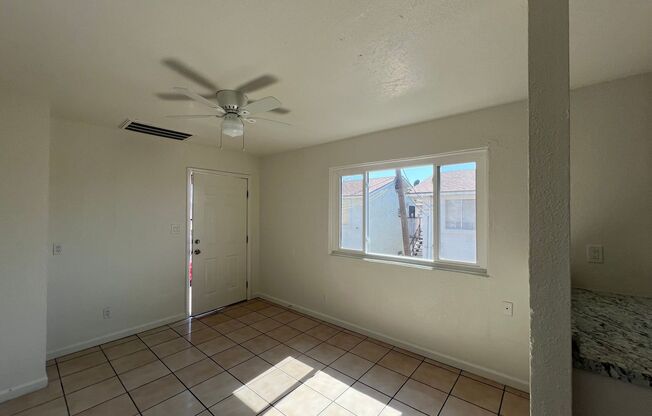 2 beds, 1 bath, $1,250, Unit 3221-03