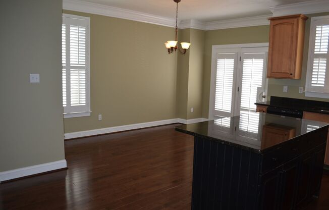 3 beds, 2.5 baths, $1,950