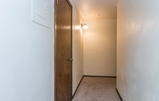 Oakridge Apartments