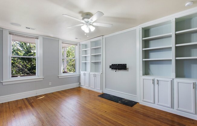507 N 32nd Street***