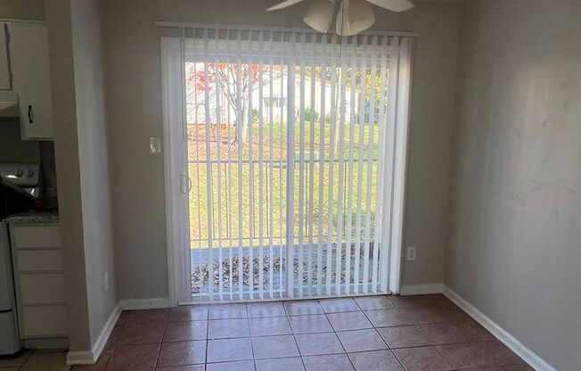 Spacious 2 Bedroom 1 Bath Second Floor Unit