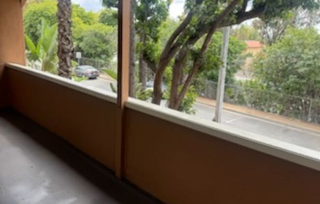 1 bed, 1 bath, 750 sqft, $2,545, Unit 5