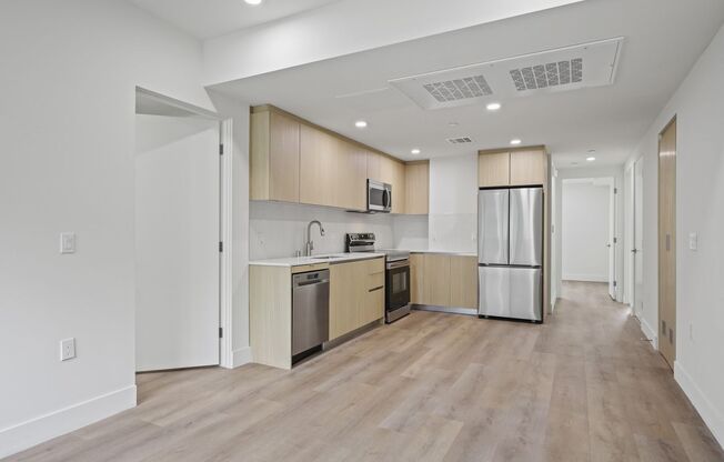 3 beds, 3 baths, 938 sqft, $3,034.29, Unit 607