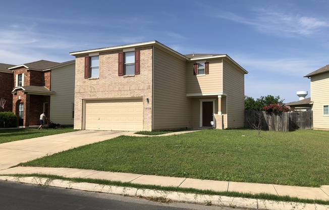 4 beds, 2.5 baths, $1,745