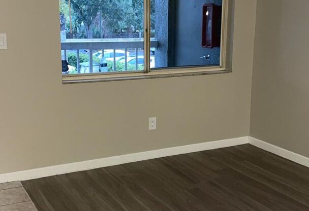 1 bed, 1 bath, 770 sqft, $1,145, Unit Apt 35