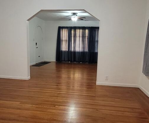 2 beds, 1 bath, $2,250