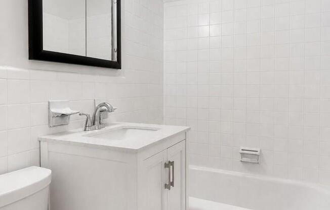 Studio, 1 bath, $3,350, Unit 9J
