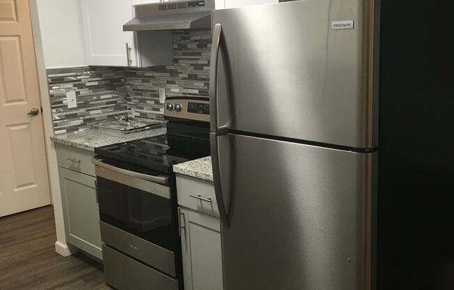 2 beds, 1 bath, 1,014 sqft, $2,130, Unit 69