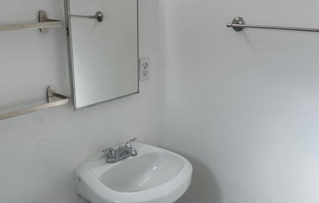 Studio, 1 bath, $1,490