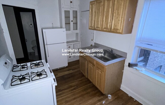 7735 N SHERIDAN
