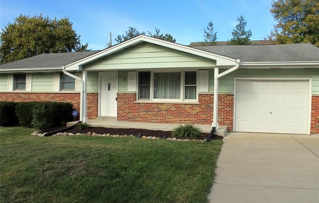 Great 3 BR 2 BTH ranch with over 1600 sgft of living space.