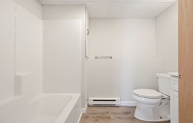 3 beds, 2.5 baths, 2,490 sqft, $3,700, Unit 20