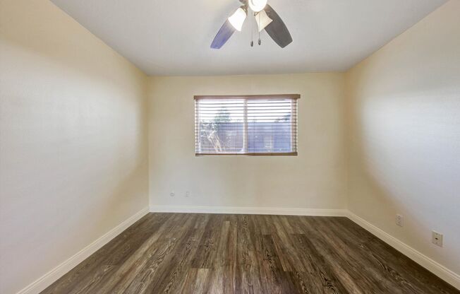2 beds, 1 bath, $2,095, Unit # 47