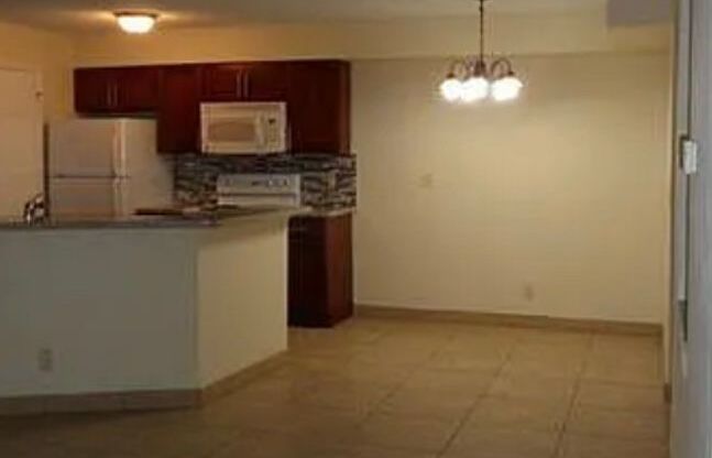 2 beds, 2 baths, $2,100