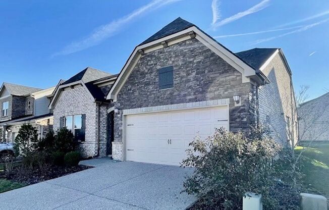 Beautiful home in Foxland Harbor