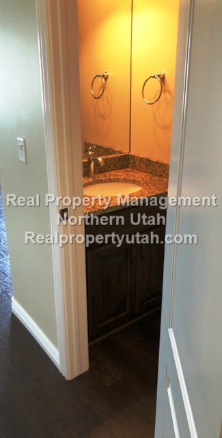 3 beds, 3.5 baths, $2,145