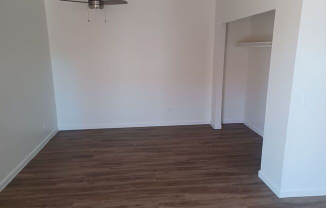 Studio, 1 bath, 352 sqft, $749, Unit 211