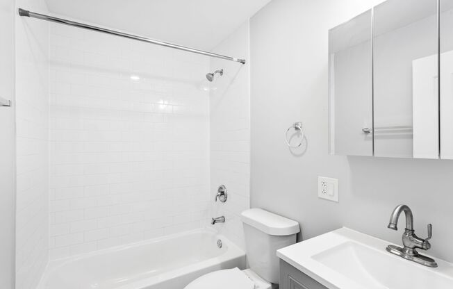 2 beds, 1 bath, 690 sqft, $2,250, Unit 502