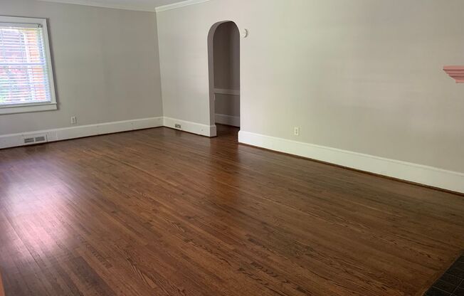 Beautiful Two Bedroom Duplex in Myers Park!!
