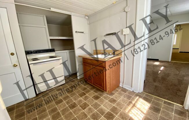 3 beds, 1 bath, $775