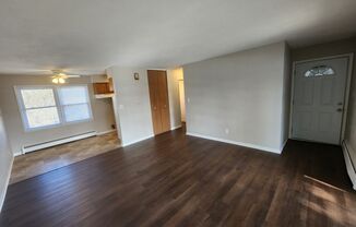 1 bed, 1 bath, $750, Unit Apt 8