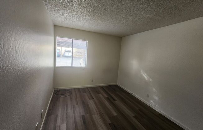 2 beds, 1 bath, $1,575