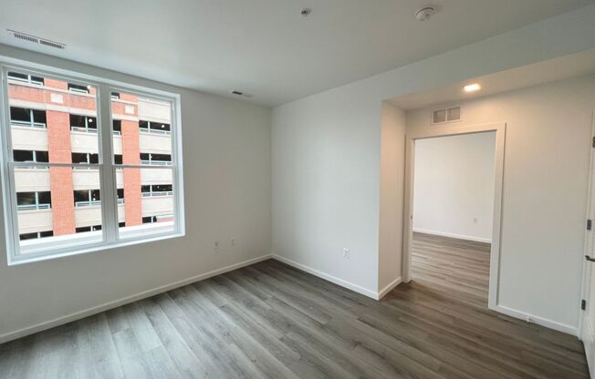 1 bed, 1 bath, 545 sqft, $1,925, Unit 611