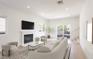 1325 North Poinsettia Pl