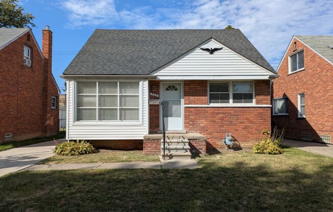 300 Sunningdale, Inkster 3bed/1bath with great eat in kitchen and nice back yard located in Inkster